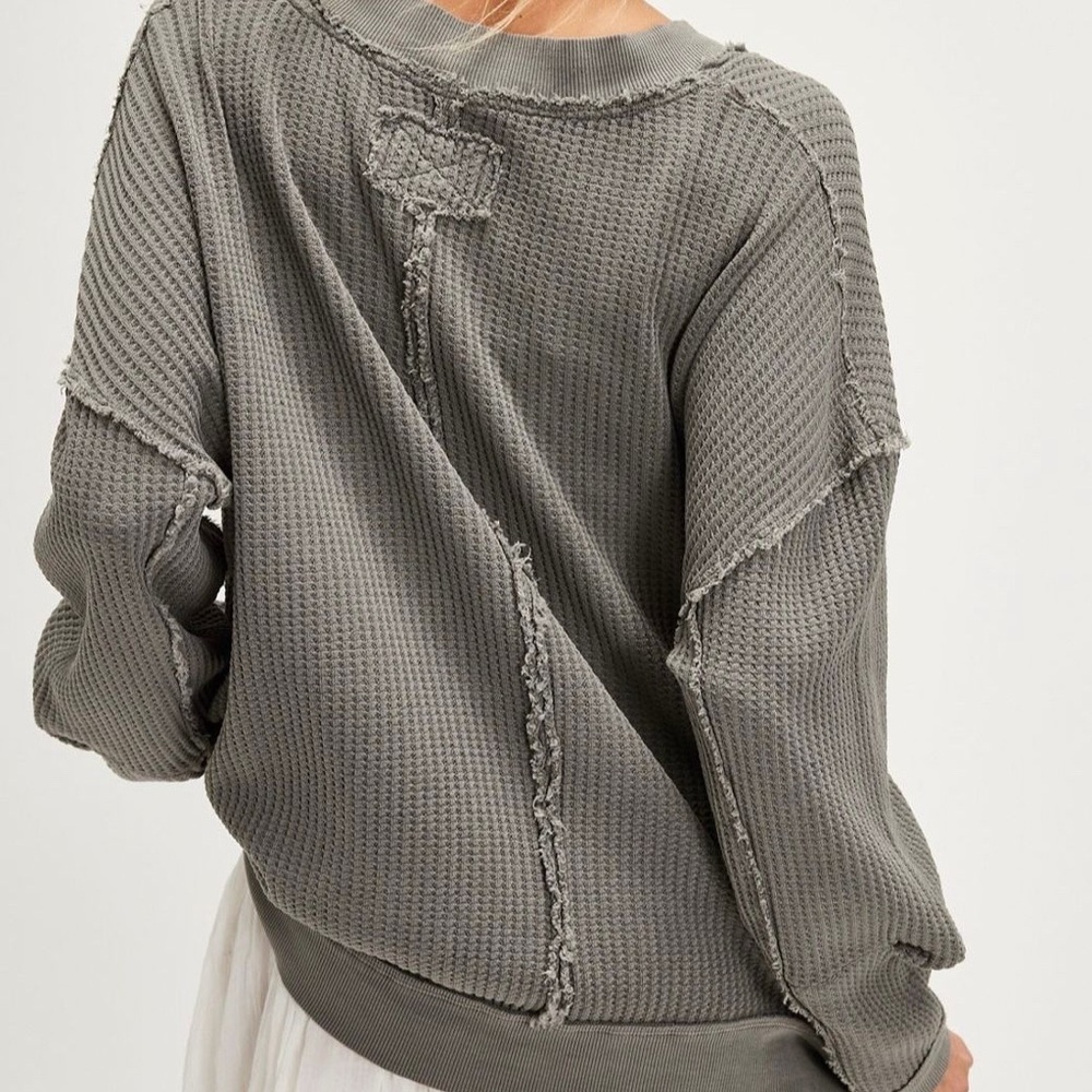 We The Free Ricky Thermal Charcoal V-Neck Top - Picture 2 of 4